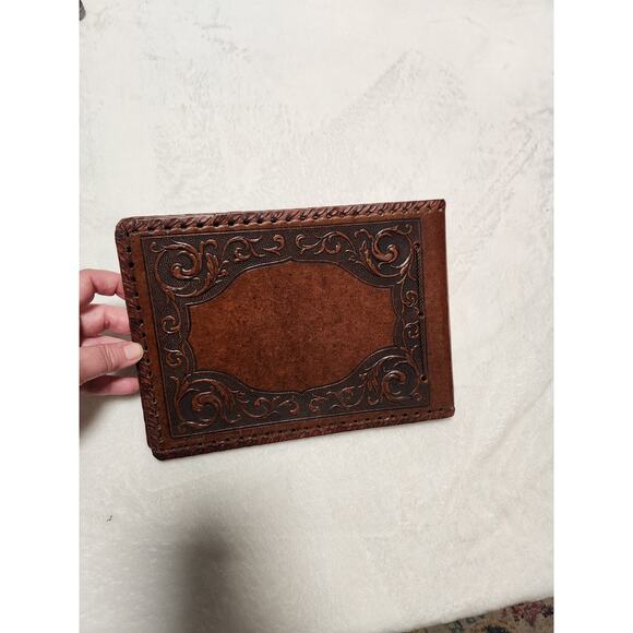 Vintage Hand Tooled Leather Scrapbook 7x10 - Picture 6 of 10